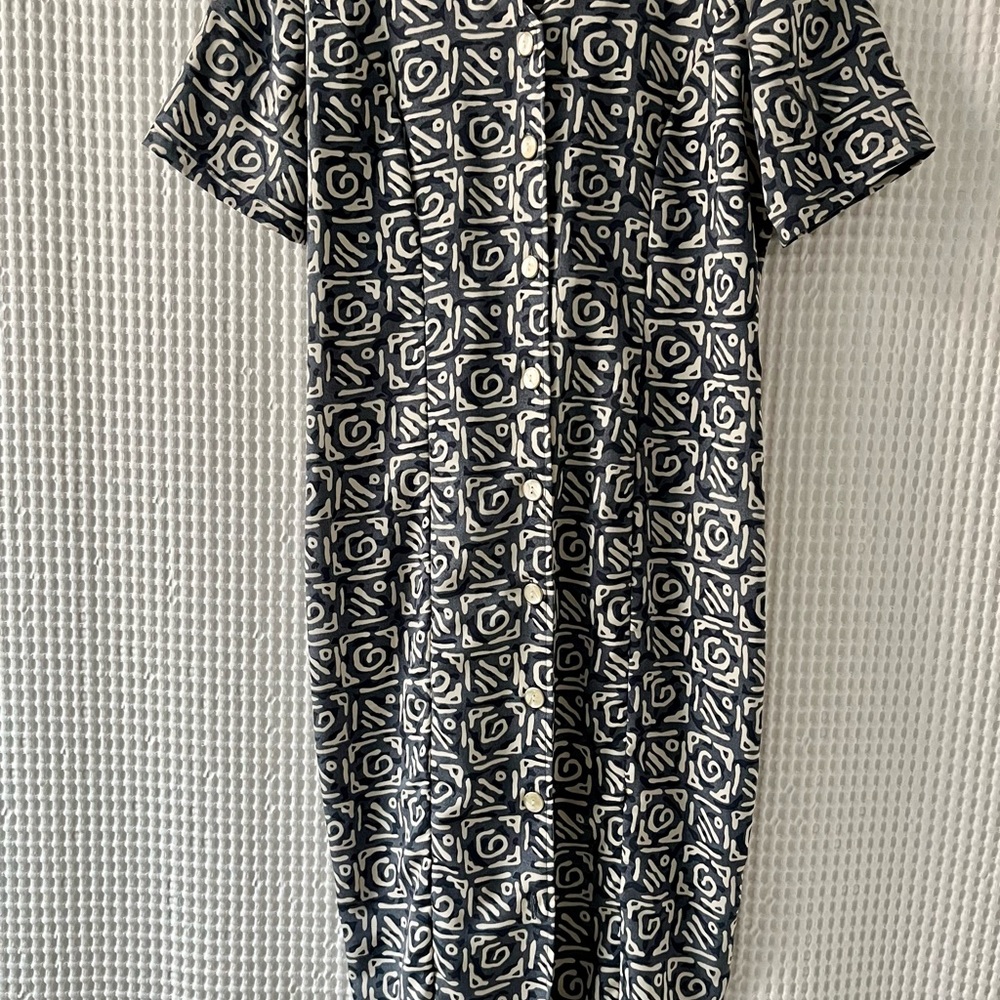 Vintage Kathie Lee size 8 shirtdress in gray-blue and cream pattern retro 1990s